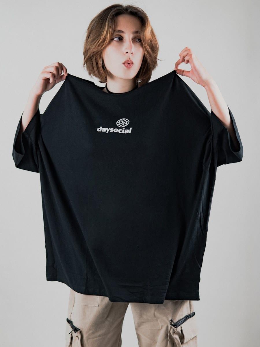 Heavyweight Boxy Tee, Structured boxy cut in dense cotton
